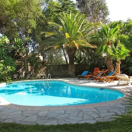 Villa With Private Pool & Frejus
