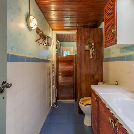 With Private Pool & וילה