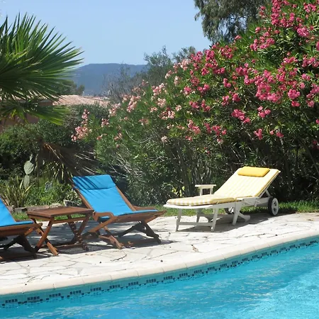 Villa With Private Pool &