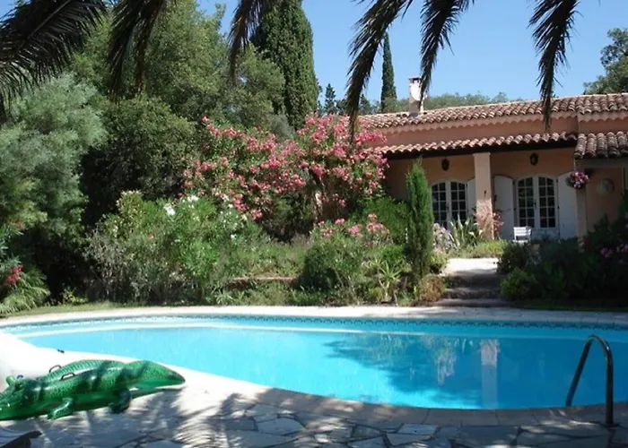 فيلة With Private Pool &